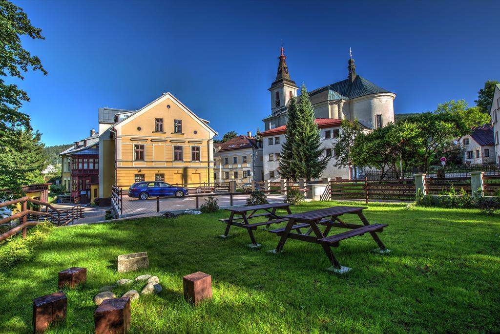 Yellow Ski Apartments Rokytnice nad Jizerou Εξωτερικό φωτογραφία